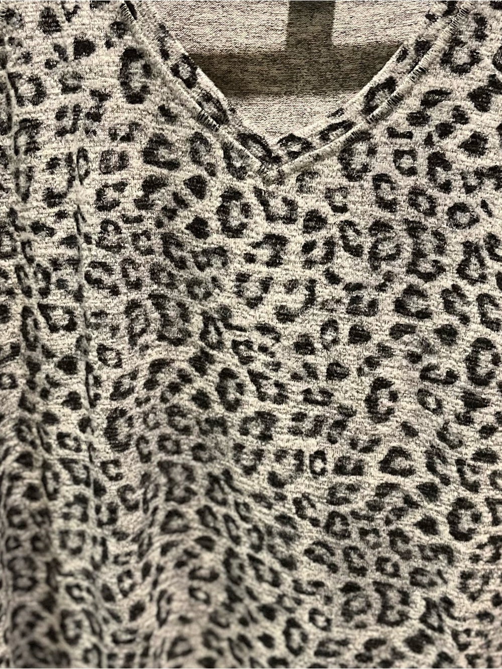 68. NWT WOMENS CHICO’S ZENERGY 2/L DETAIL TOP - Picture 3 of 5
